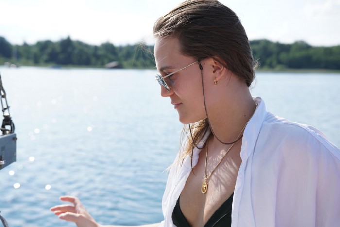 Vorschau: Brillenkette Maskenkette soleash Handarbeit Honululu Vorschau: Brillenkette Maskenkette soleash Handarbeit Honululu